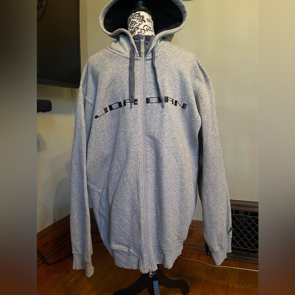 Air Jordan Fleece Zip Up Hoodie. Gray, size XXL.